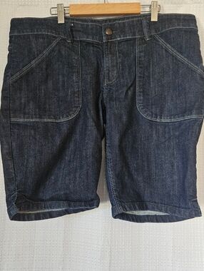 Cruel dark Bermuda shorts Size 13